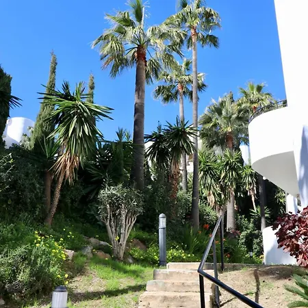 Apartment Golf Resort, Pool, Bbq, Massive Sunny Terrace With Mountain Views *